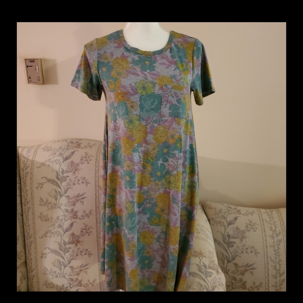 Lularoe Carly